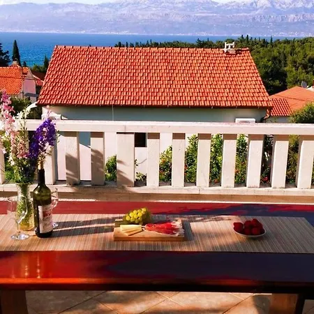 Apartman Pegre - No A/c * Supetar